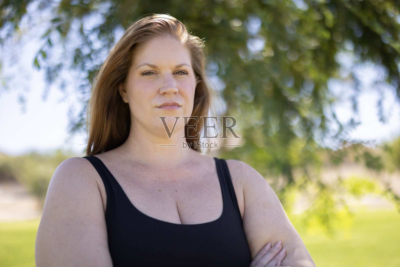 户外肖像照片摄影图片