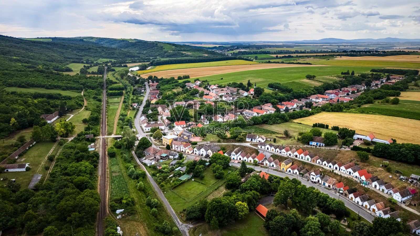 匈牙利维兰尼葡萄酒庄照片摄影图片