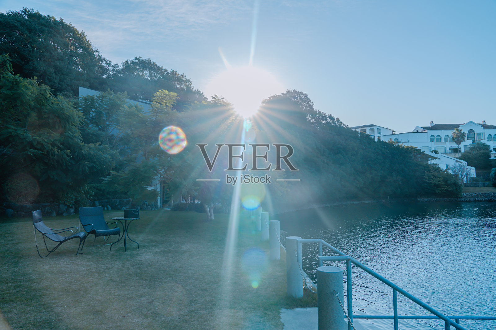 从贤岛看到的清晨大海照片摄影图片