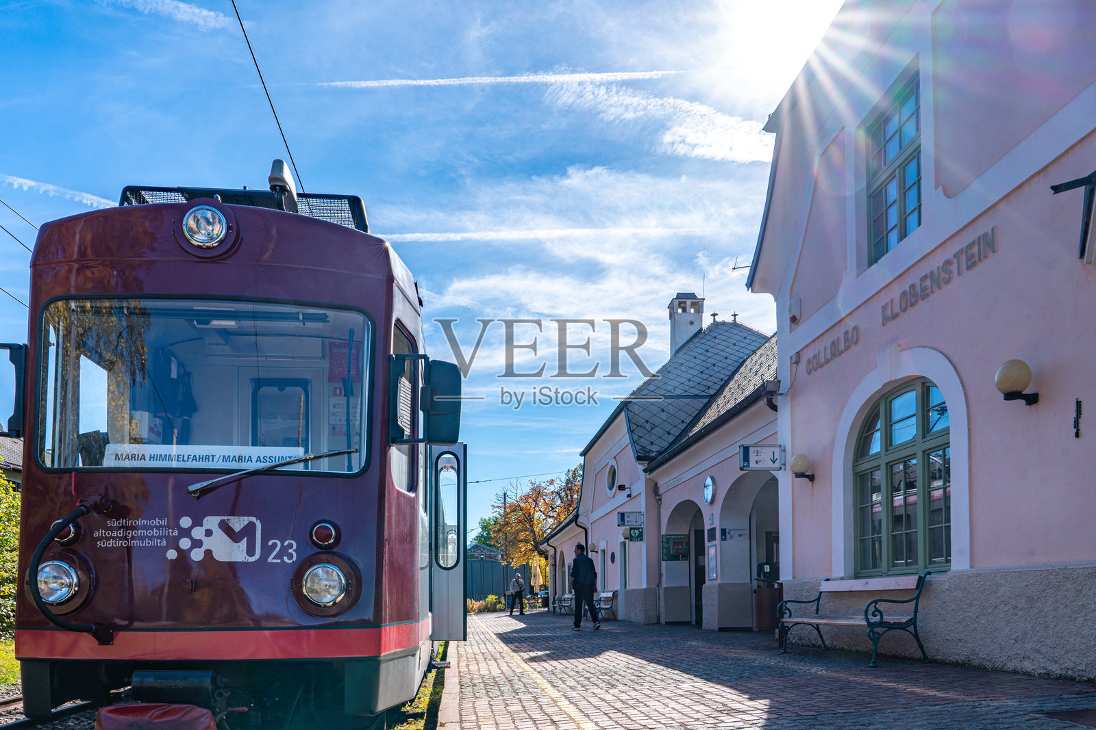 意大利博尔扎诺自治省科拉尔博-克洛本斯坦火车站景观照片摄影图片
