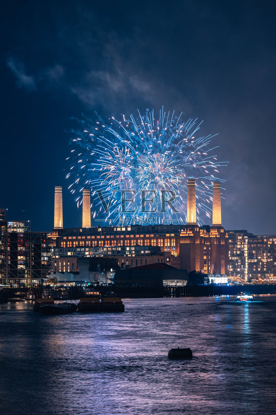 伦敦巴特西公园2025年篝火之夜烟花秀照片摄影图片