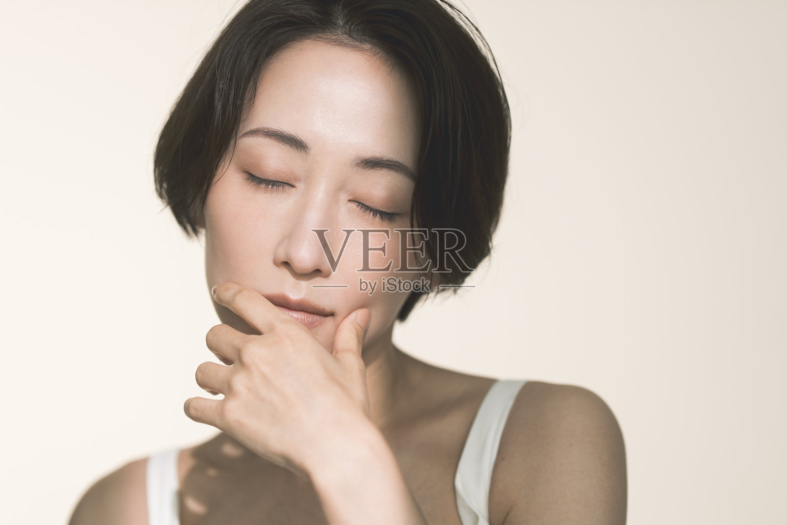 中年日本女性照片摄影图片