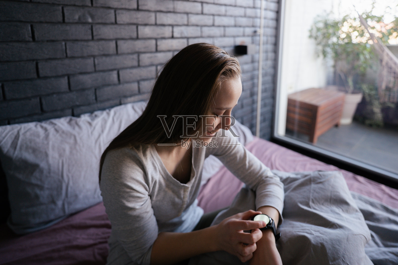 醒来照片摄影图片