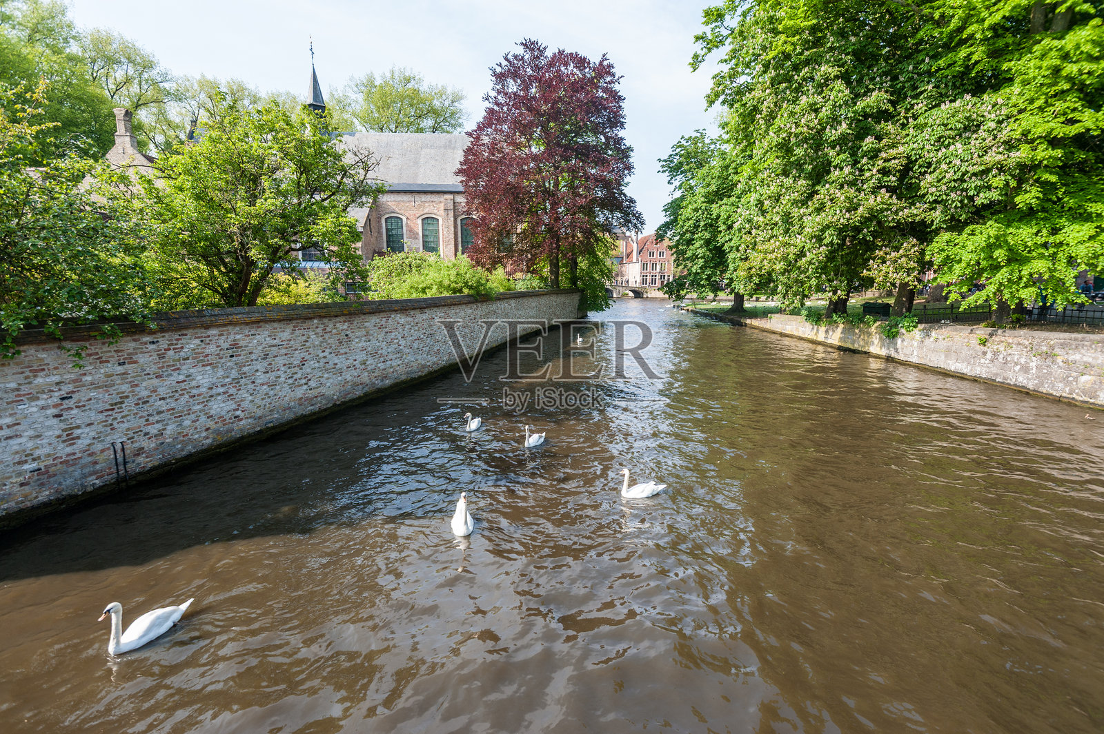 布鲁日市中心，靠近Rozenhoedkaai照片摄影图片