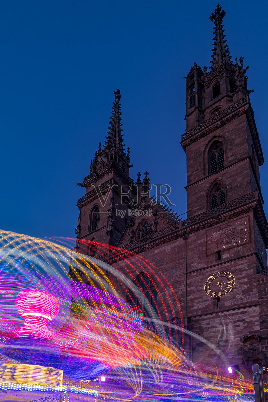 一年一度的传统秋季集市（德语为 Herbstmesse）照片摄影图片