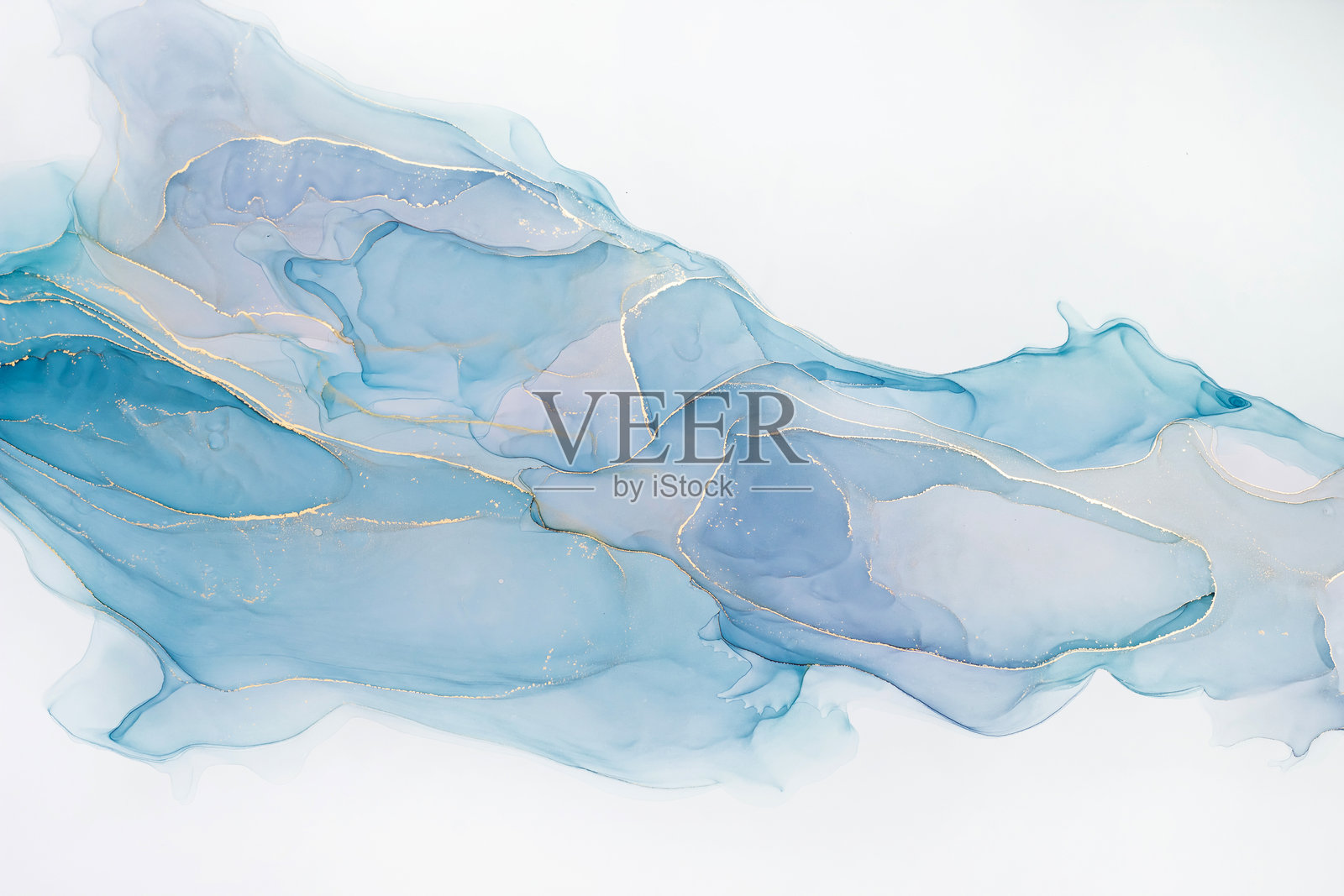 蓝色和蔚蓝色调的抽象酒精墨水画纹理，带有金色飞溅效果照片摄影图片