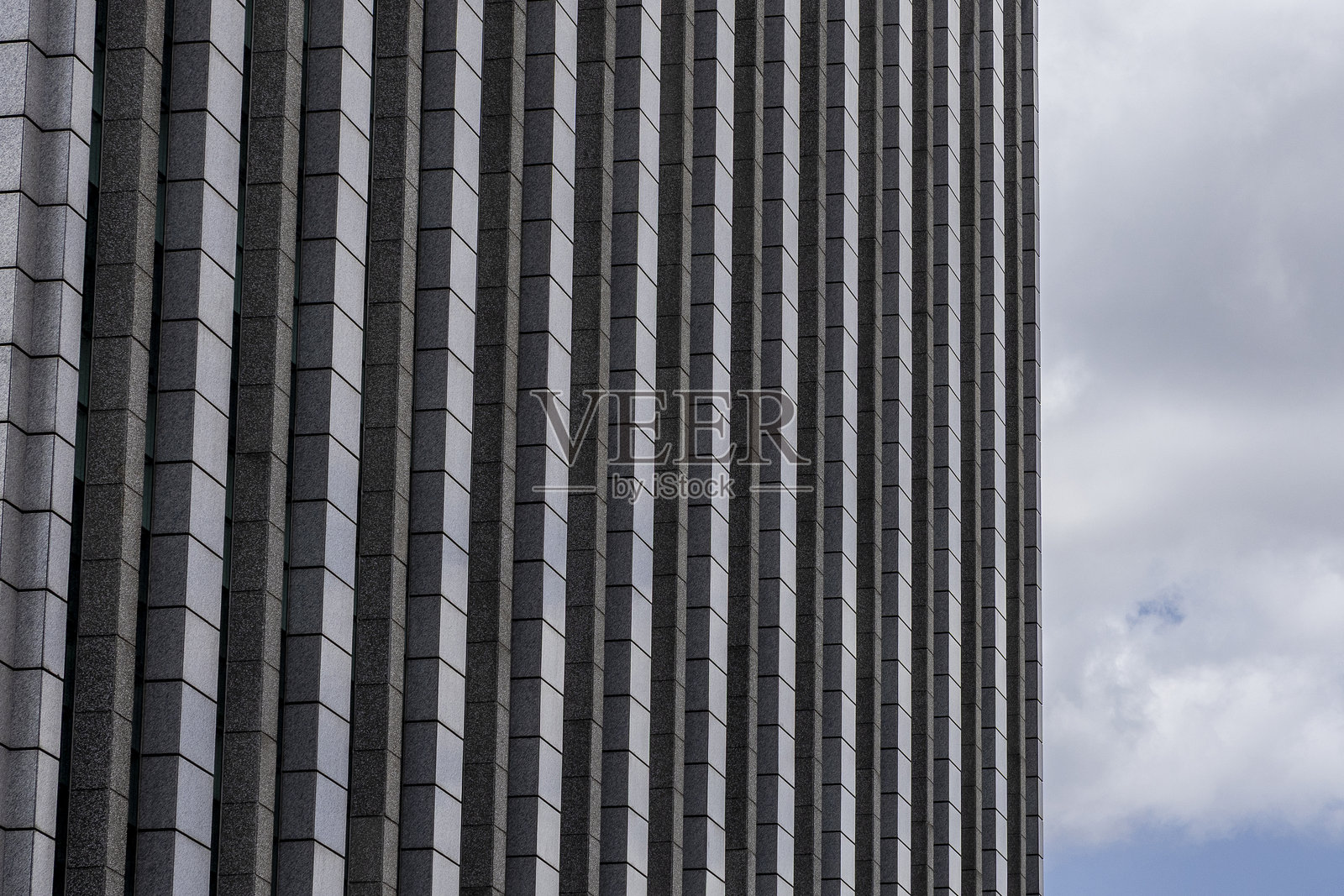 巴西圣保罗保利斯塔大道上的办公楼外观。照片摄影图片