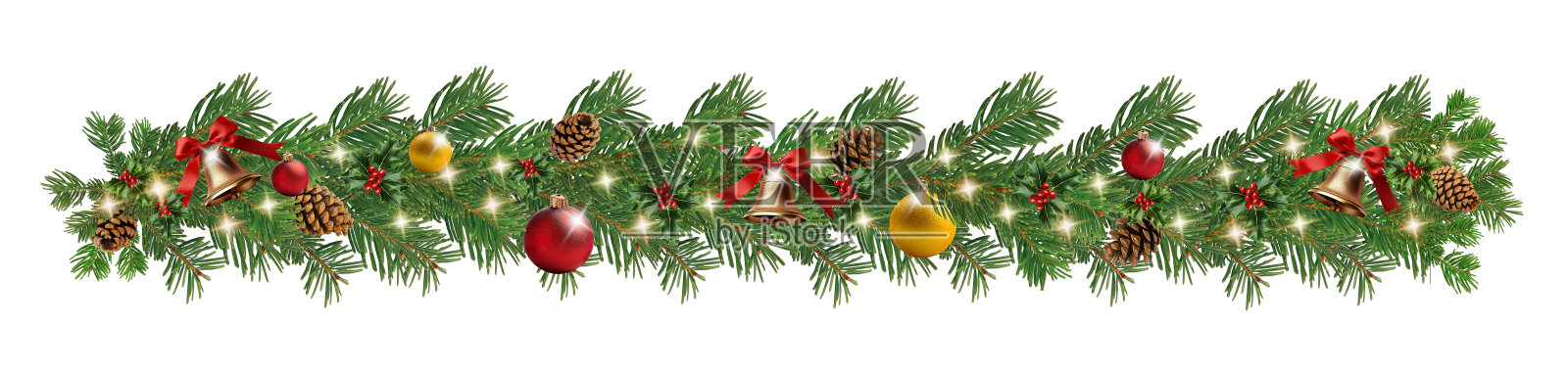 横幅圣诞花环，饰有松果、冷杉枝、冬青浆果、闪烁的灯光和彩球。非常适合节日横幅、卡片和透明背景照片摄影图片