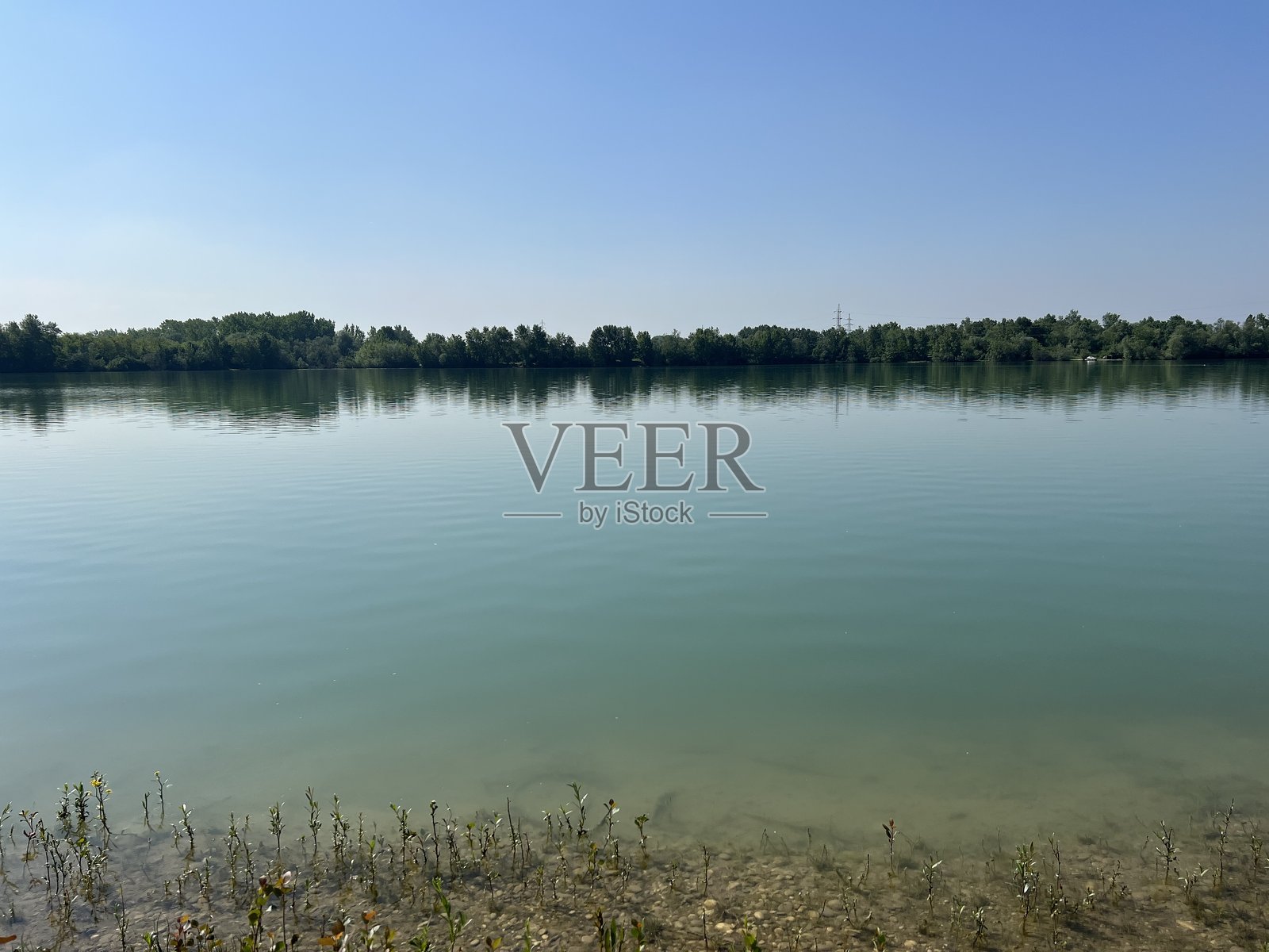 斯韦塔内杰利亚湖或拉克蒂耶湖（克罗地亚）- 人工湖拉克蒂耶或拉克蒂耶湖；芬祖拉、沃托克、纳多莱兹、尤什或凯奇（斯韦塔内杰利亚、克罗地亚）照片摄影图片