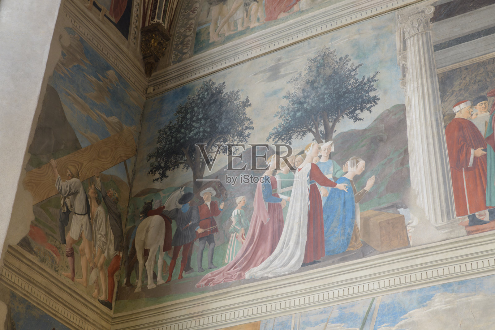 弗朗切斯科·皮耶罗·德拉的《真十字架的故事》湿壁画系列，15世纪，圣方济各宗座圣殿，阿雷佐，托斯卡纳，意大利。照片摄影图片