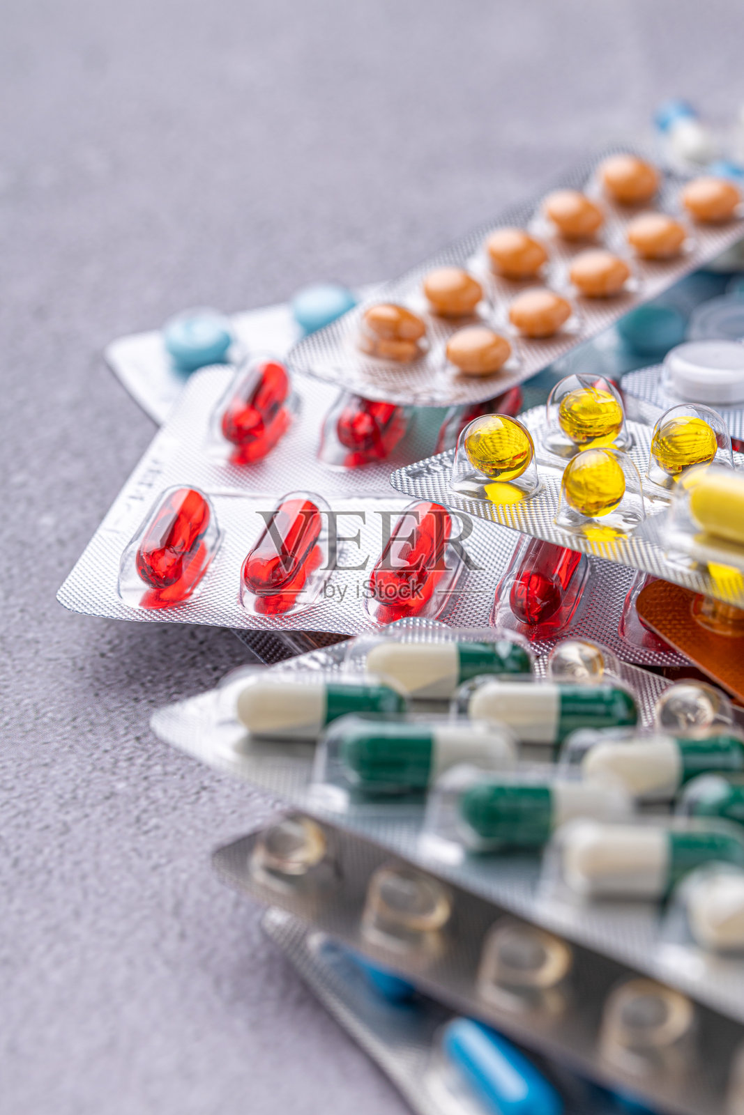 各种各样的药品和药物。医药保健理念。各种各样的药品和药物。医药保健理念。用于治疗各种疾病的处方药和化学药丸。照片摄影图片