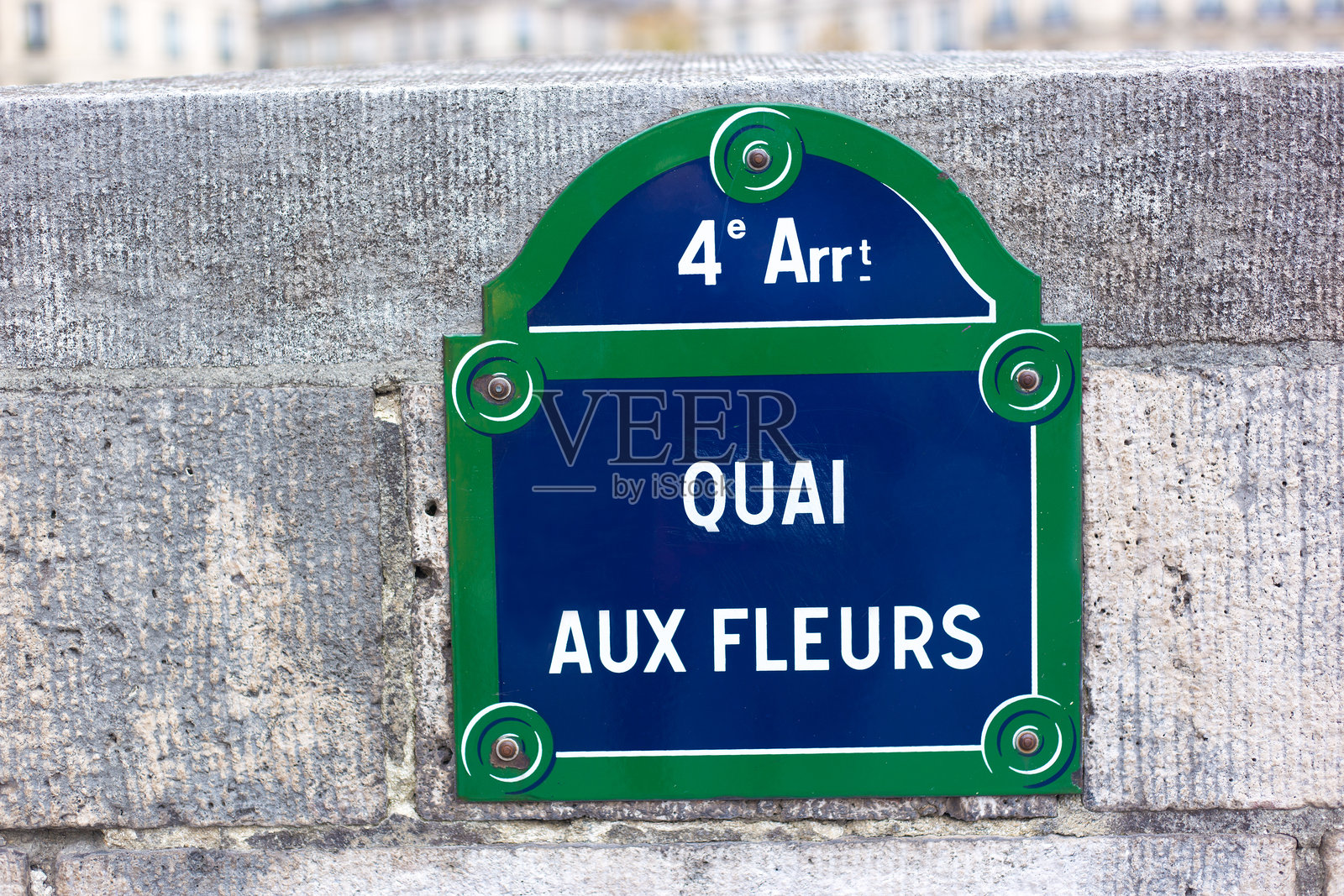 法国巴黎：老式街道标志“Quai aux Fleurs”（花卉码头）照片摄影图片