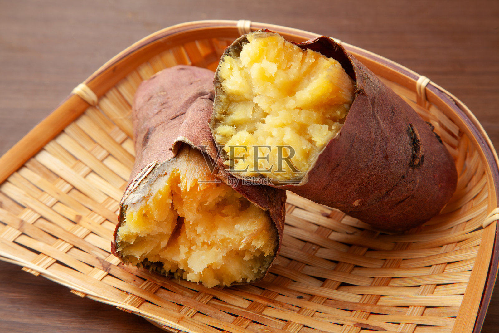 烤红薯照片摄影图片