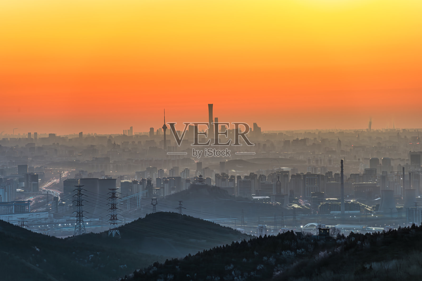 北京的黄昏，壮丽的城市景观照片摄影图片