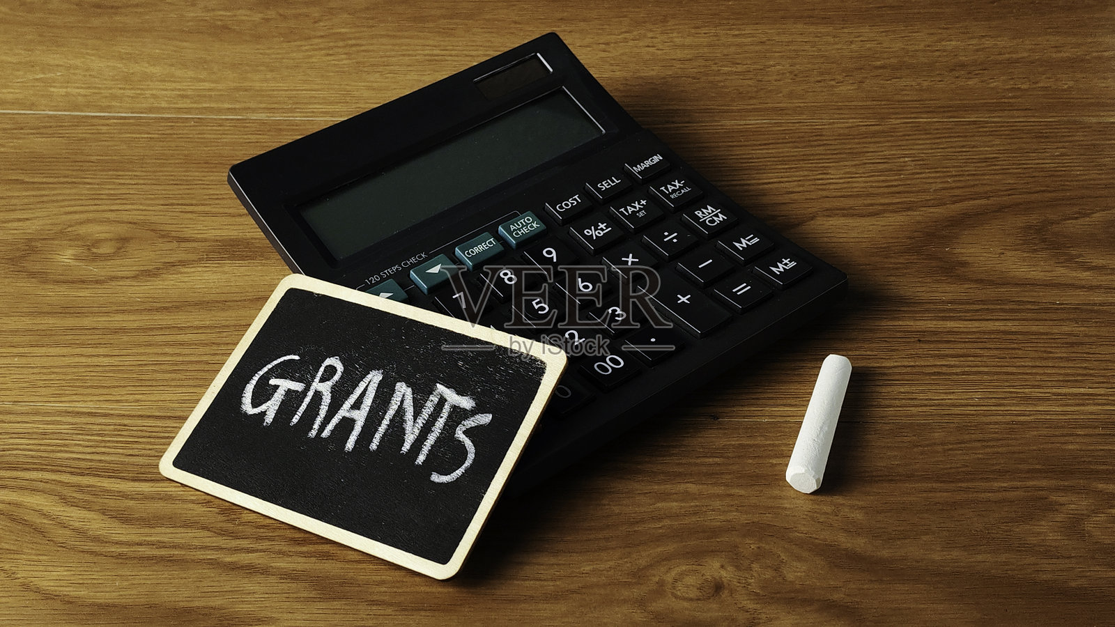 资助概念：财政援助、预算计算、政府援助、非营利组织和项目融资照片摄影图片