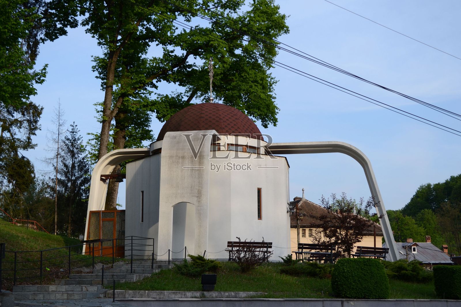 戈沃拉温泉度假村的教堂照片摄影图片