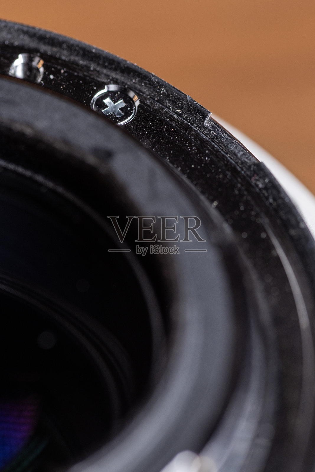 专业镜头的损坏的橡胶密封圈照片摄影图片