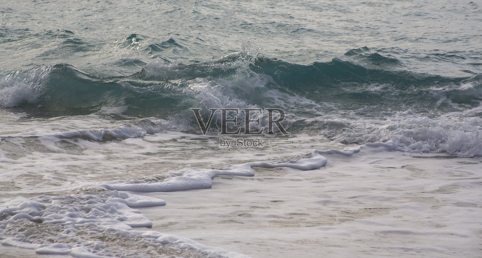 奄美大岛充满活力的美丽冬季海洋照片摄影图片