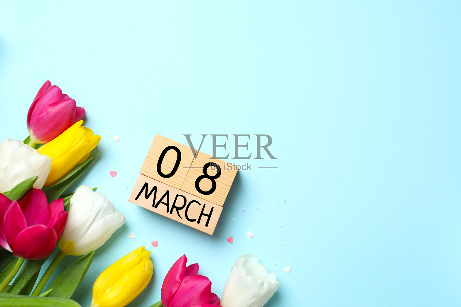 3月8日国际妇女节快乐，郁金香花卉的贺卡设计，俯视视角。照片摄影图片