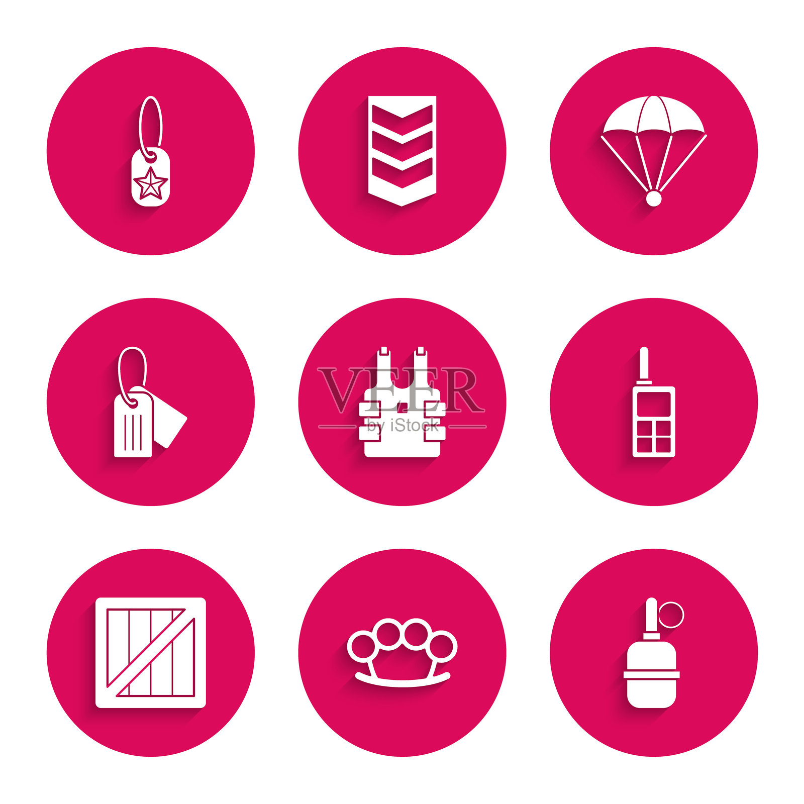 套装防弹衣、指虎、手榴弹、对讲机、军用弹药箱、狗牌、降落伞和图标。矢量图插画图片素材