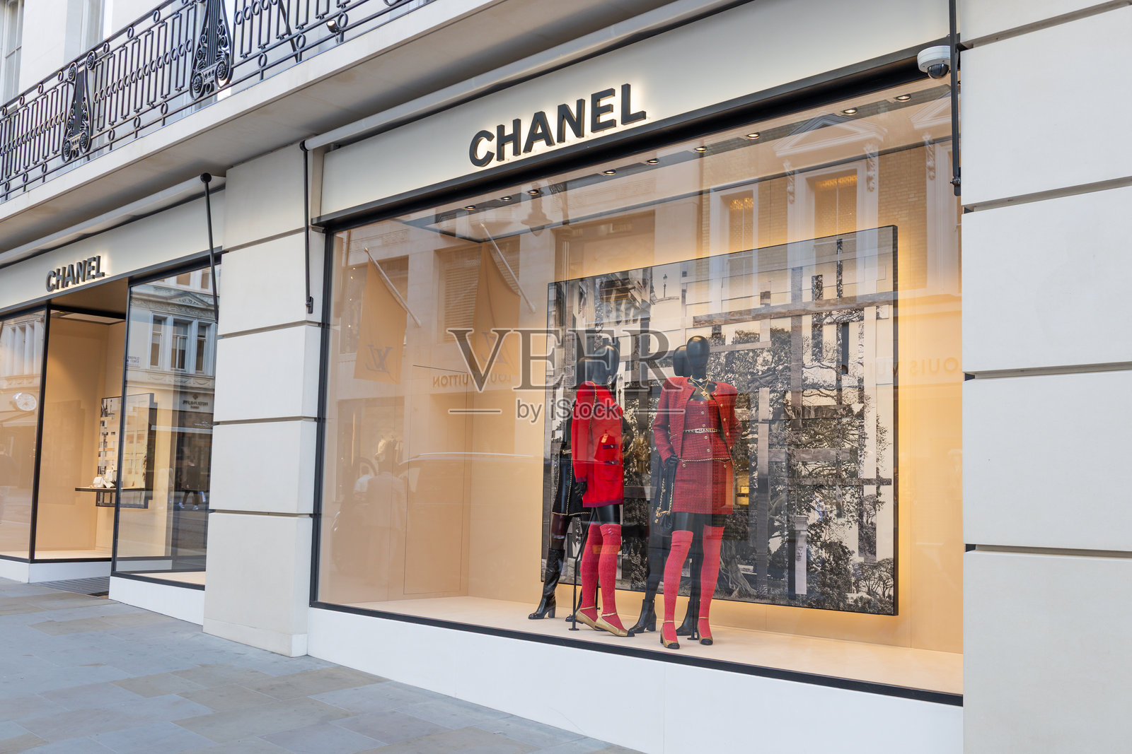 香奈儿的奢华时装店门面照片摄影图片