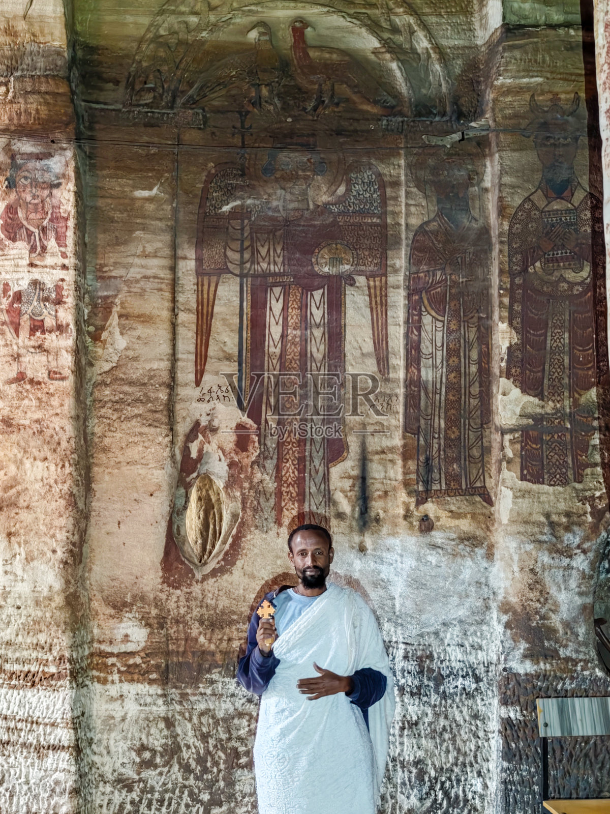 埃塞俄比亚马里亚姆·科尔科尔洞穴教堂的壁画照片摄影图片