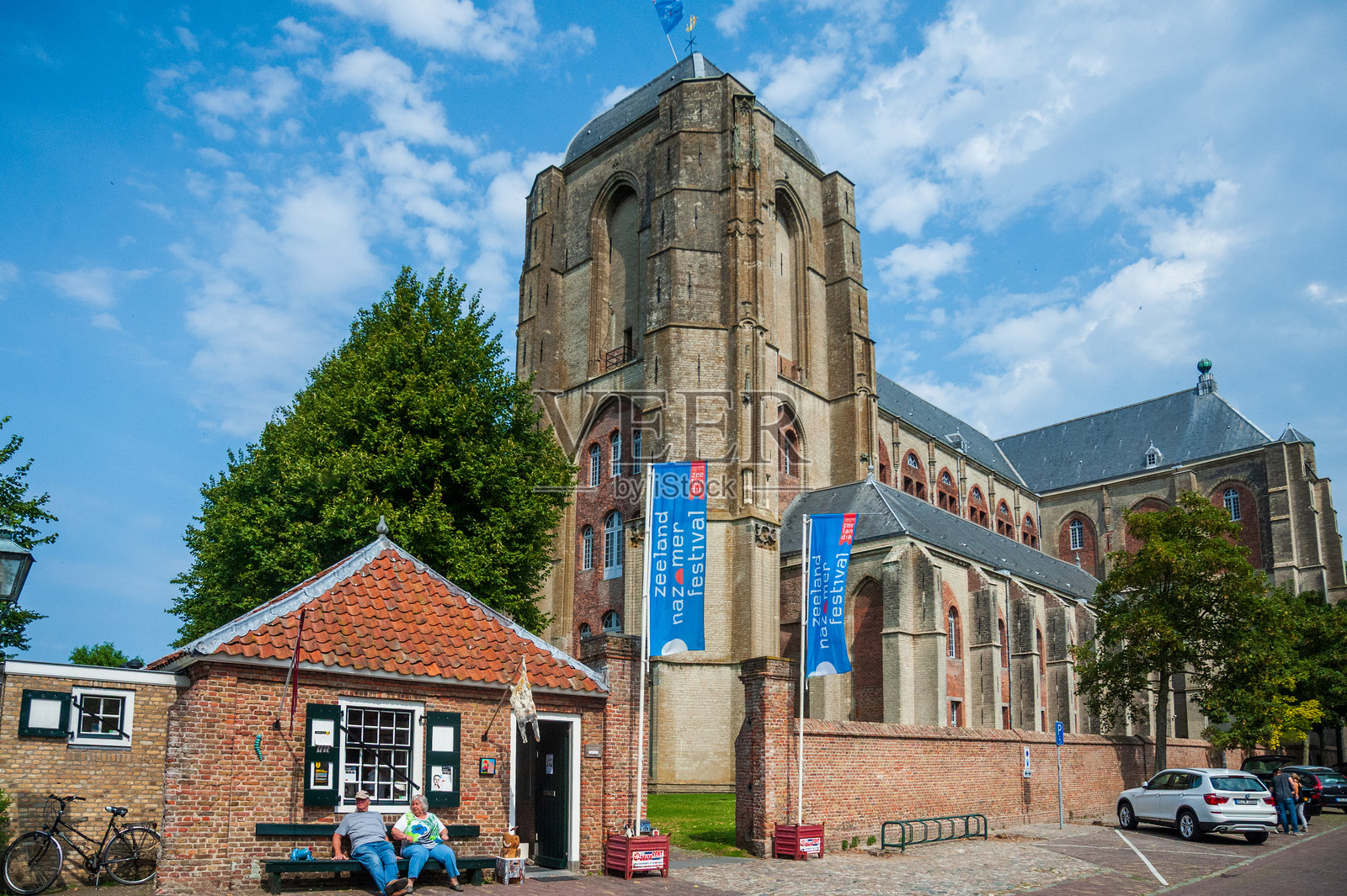 在维尔附近航行照片摄影图片