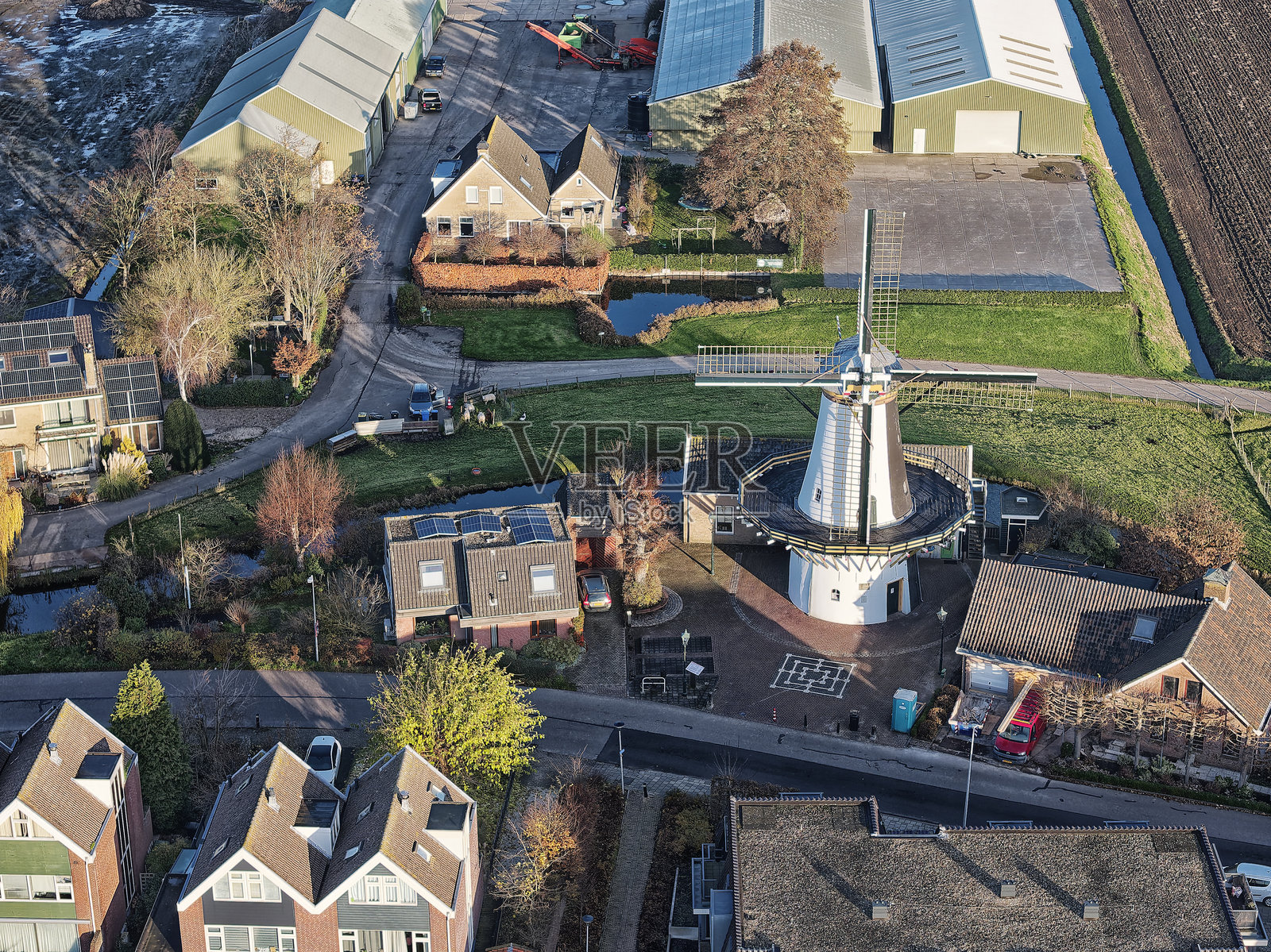 本图伊岑玉米磨坊景观照片摄影图片