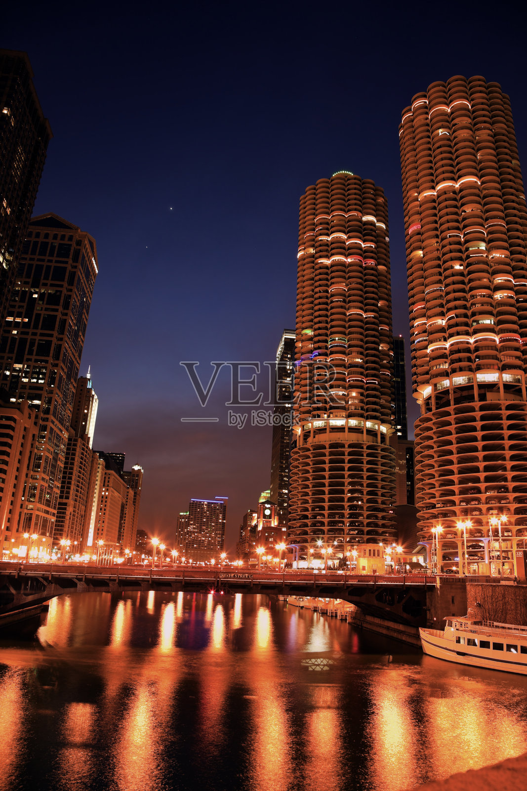 滨海城市照片摄影图片