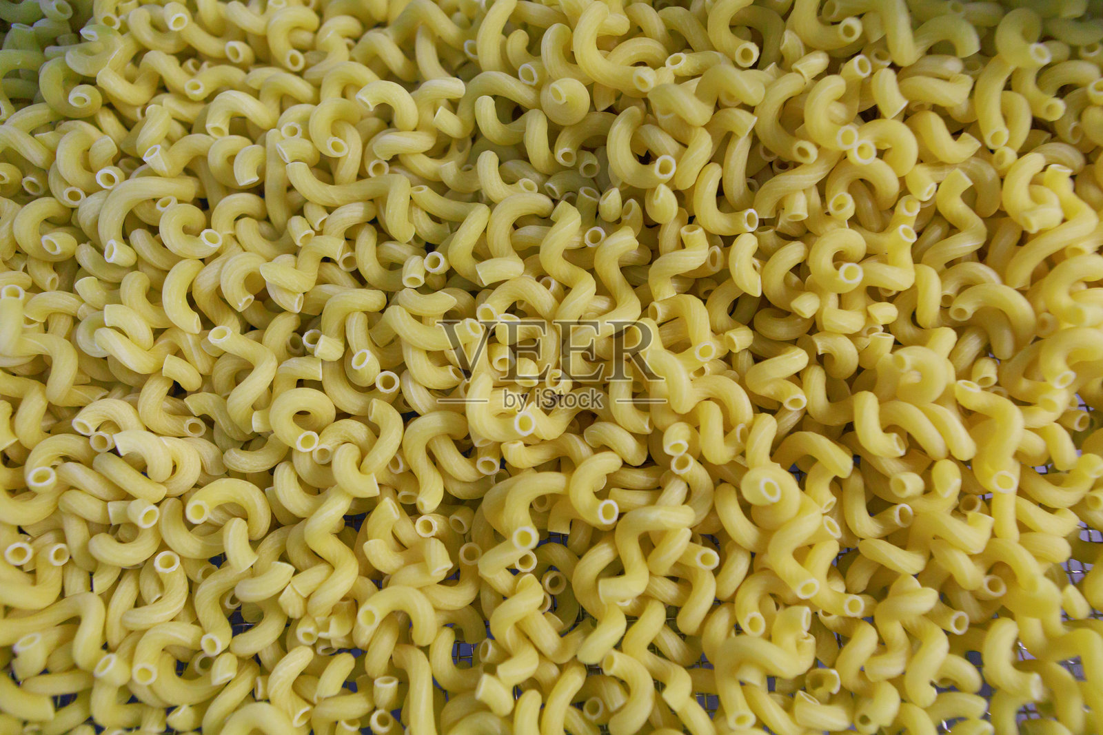 面包店的意大利面制作过程特写照片摄影图片