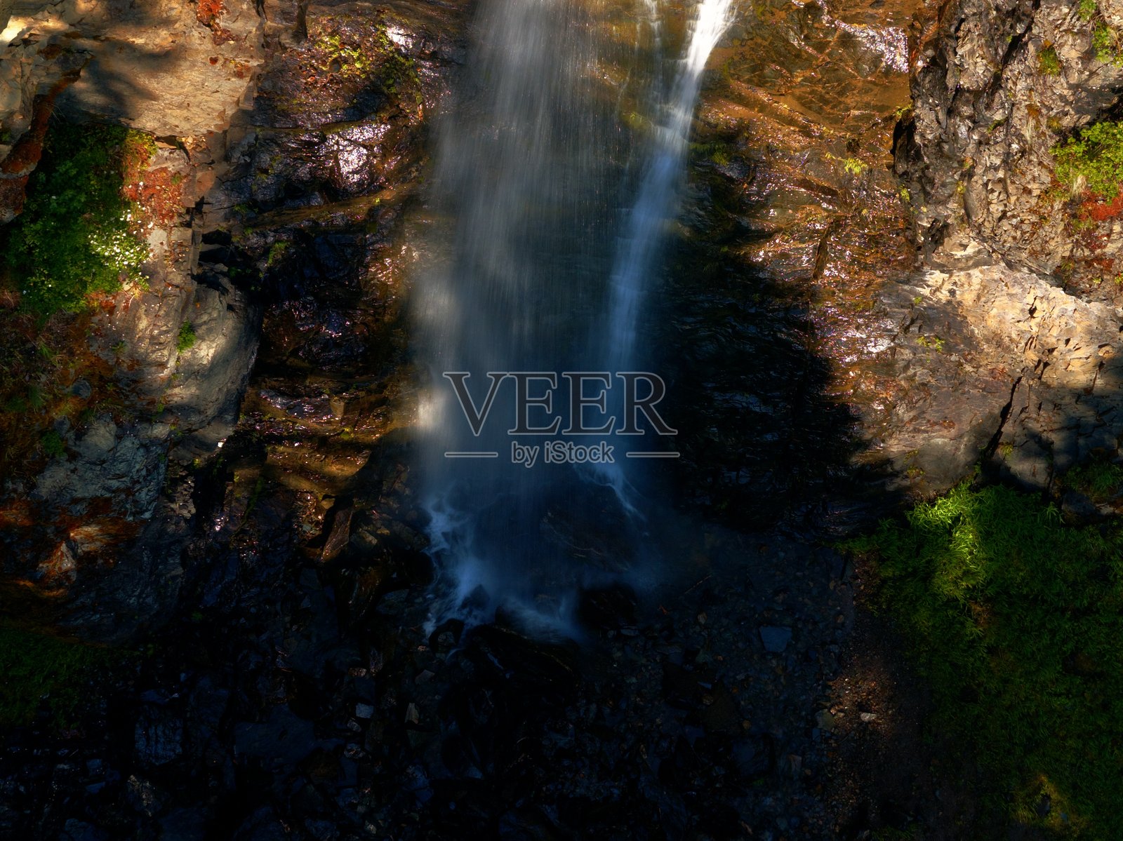 从空中俯瞰爱达荷州博纳斯费里和库特尼河照片摄影图片