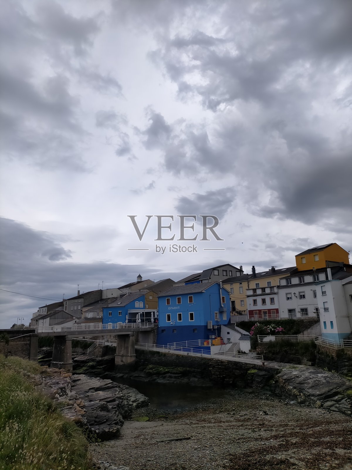 西班牙里瓦德奥美丽的林洛港照片摄影图片