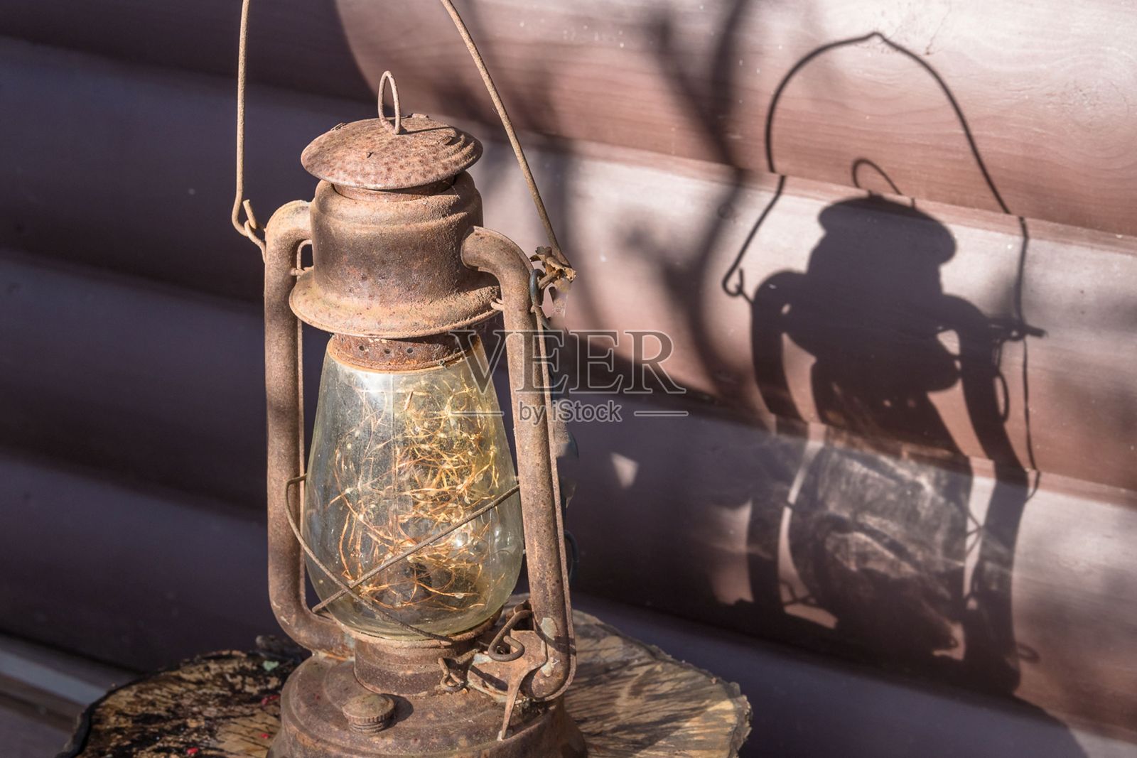 煤油灯照片摄影图片