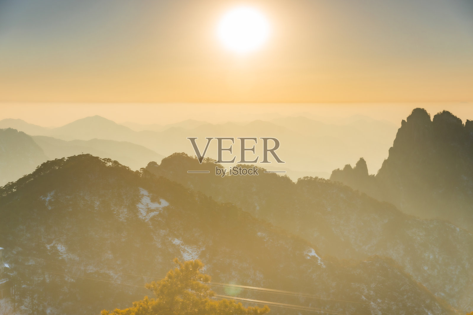 一座美丽的山 - 黄山照片摄影图片