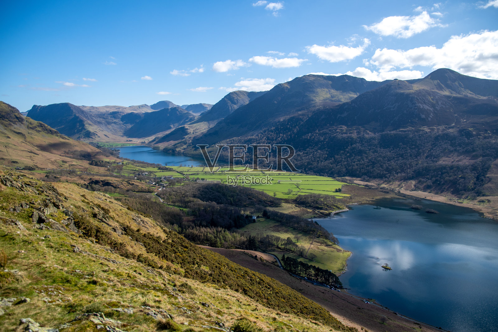 英格兰湖区克鲁默克水库的全景照片摄影图片