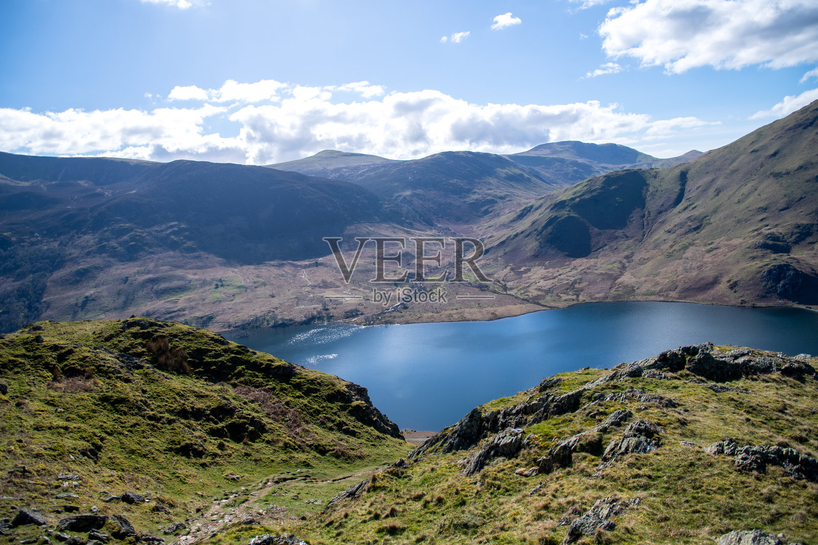 英格兰湖区克鲁莫克湖的全景照片摄影图片