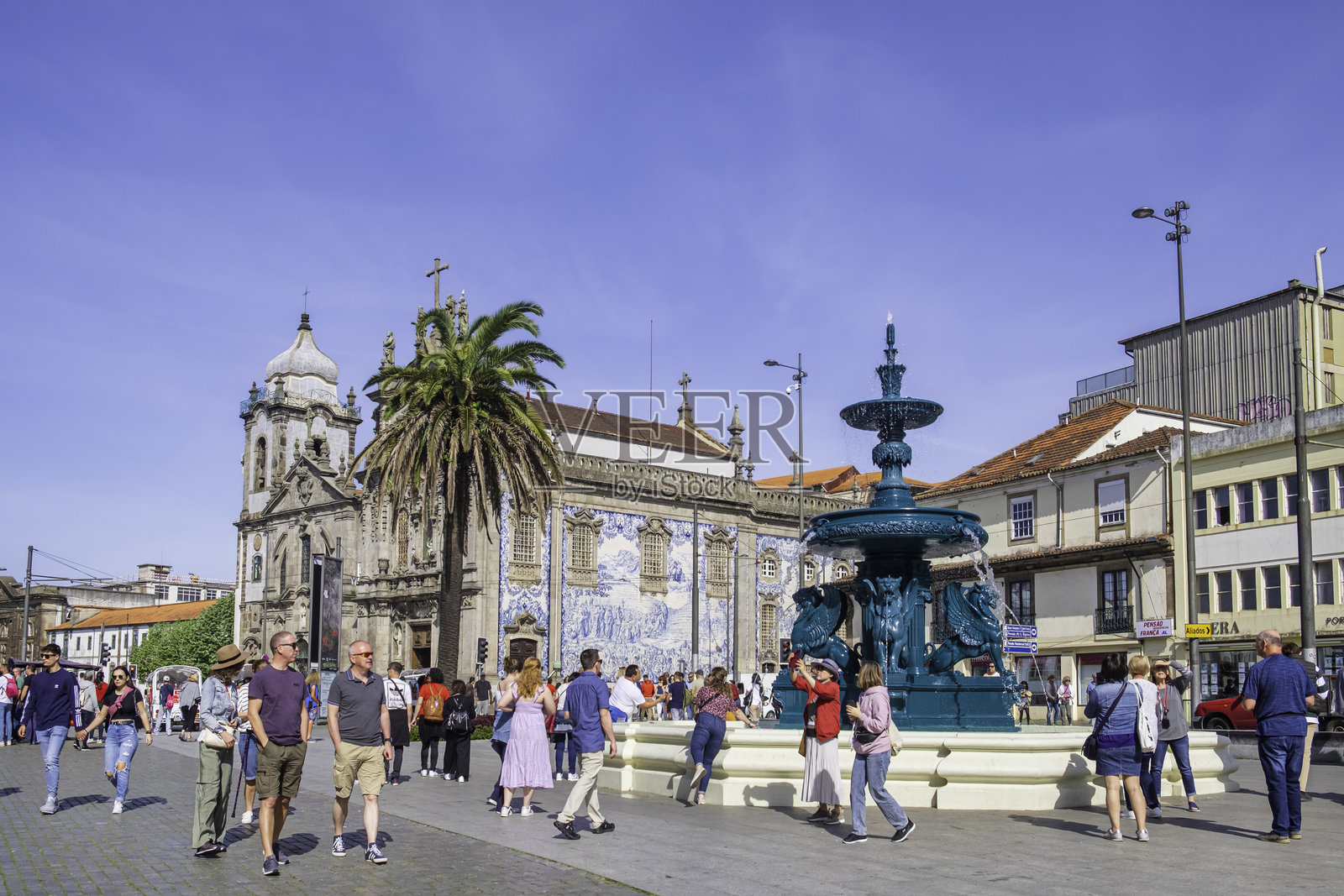 葡萄牙北部历史名城波尔图的戈麦斯·特谢拉广场照片摄影图片