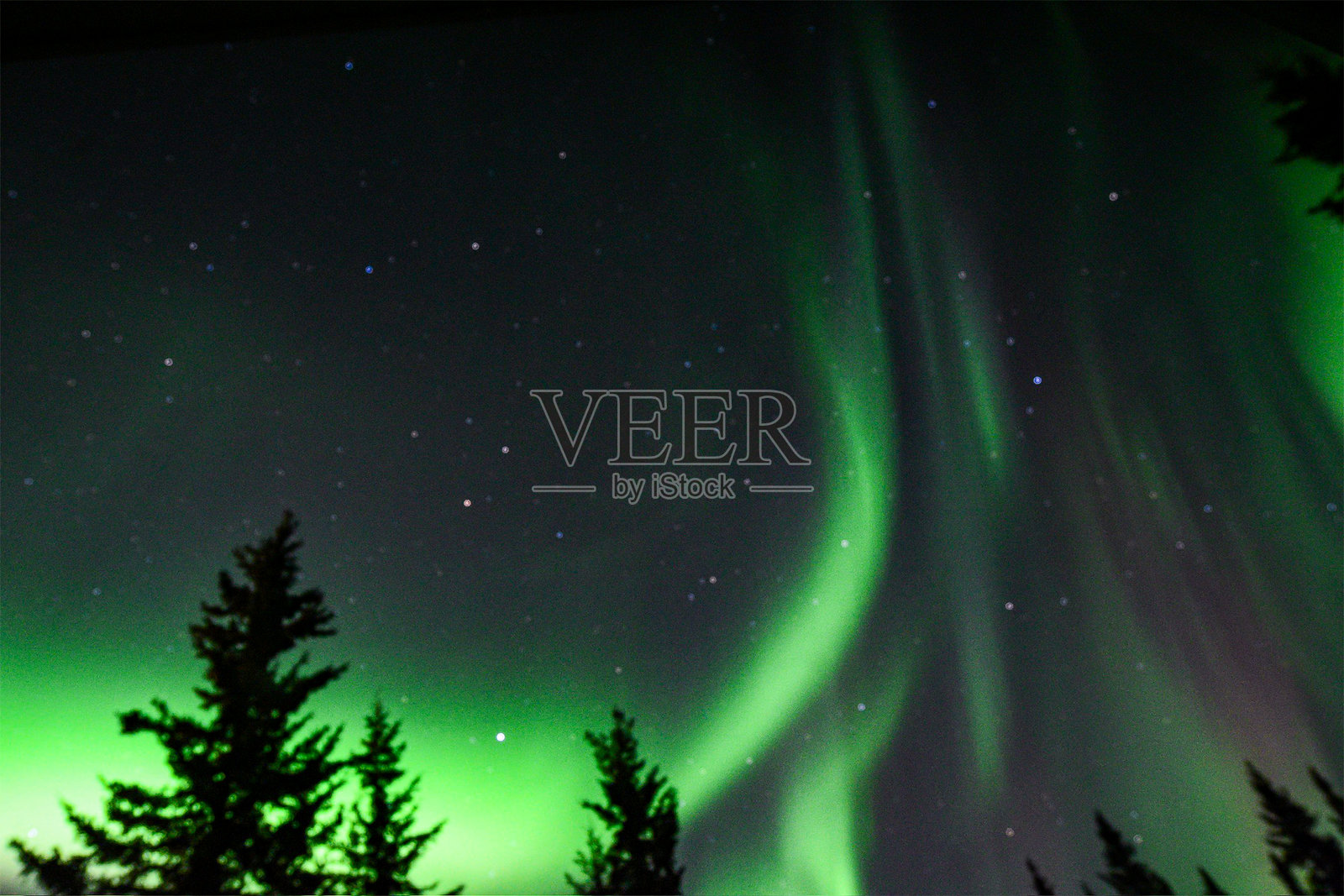 阿拉斯加的北极光照片摄影图片