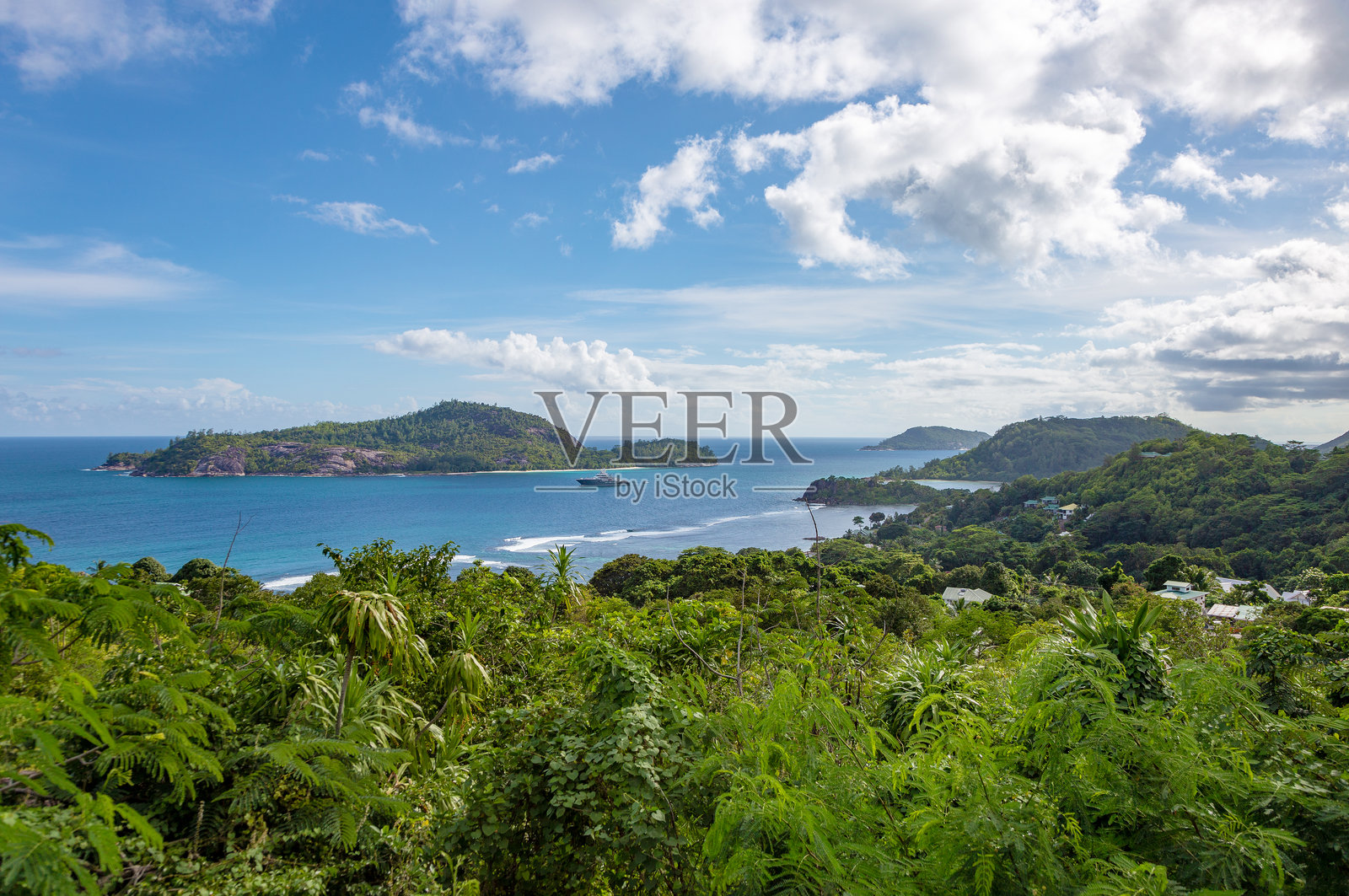 塞舌尔共和国非洲，马埃岛前的塞舌尔岛照片摄影图片