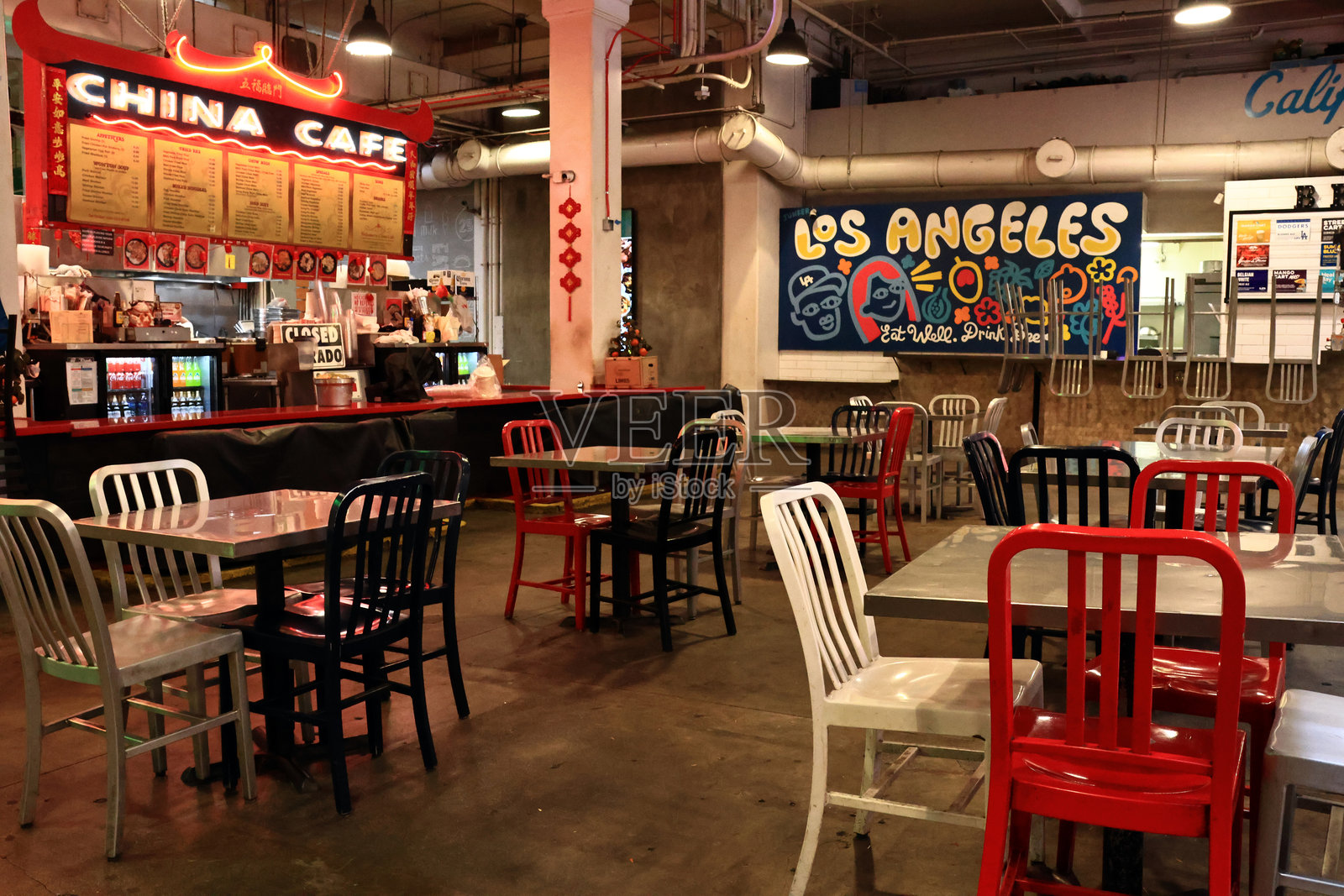 洛杉矶，加利福尼亚州 – 2025年11月4日：洛杉矶市中心历史悠久的公共市场中央市场照片摄影图片