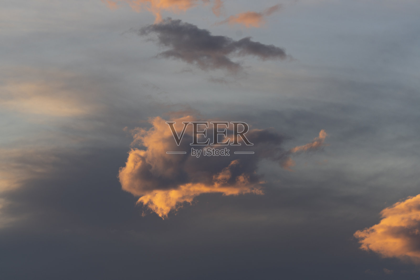 日落时分的云景背景照片摄影图片