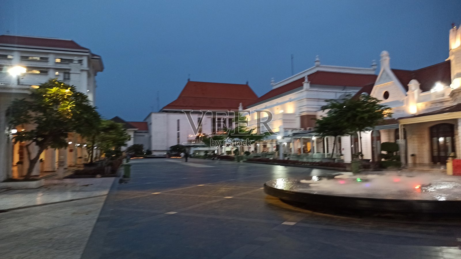 苏罗博约广场与黄昏之美照片摄影图片