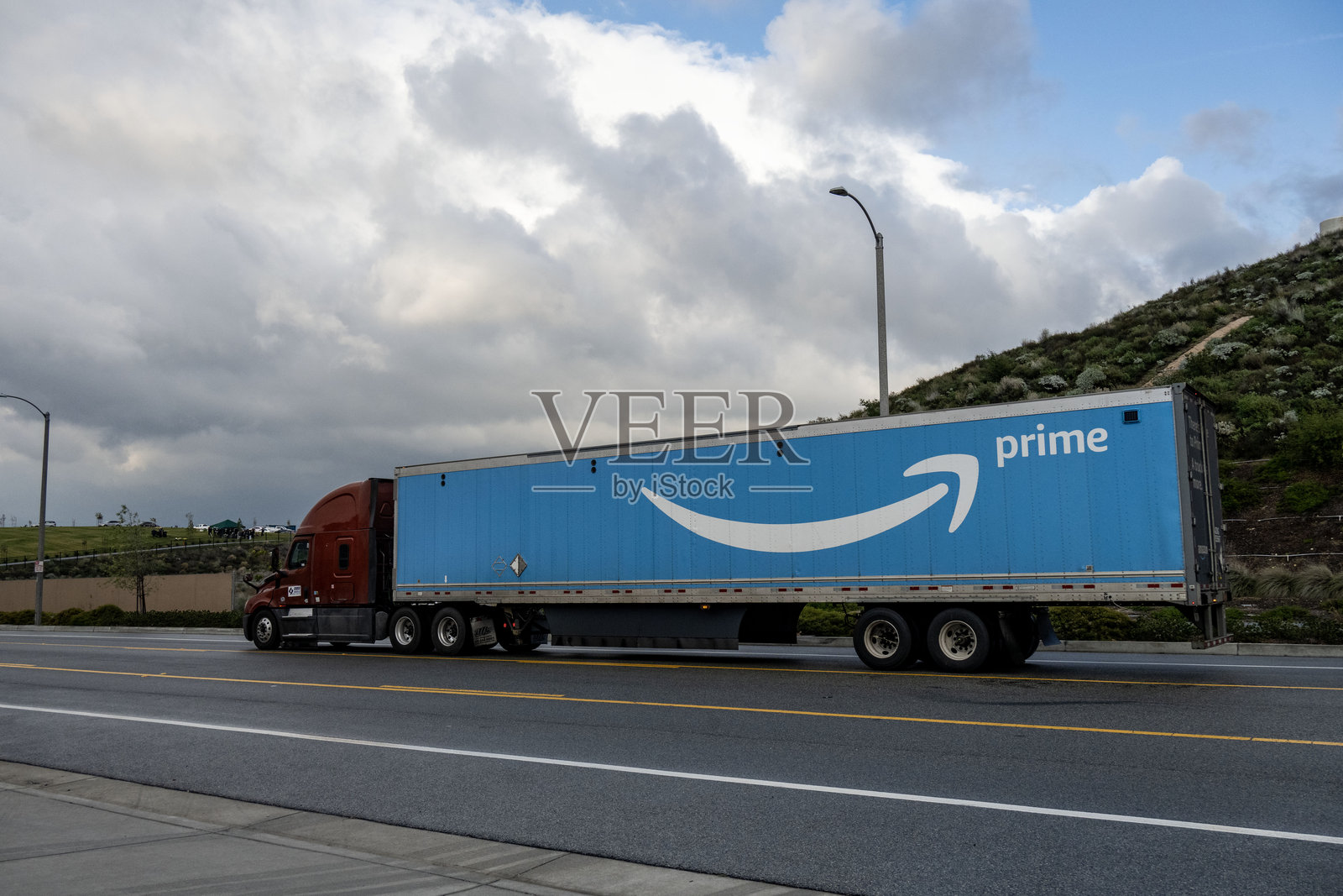 亚马逊卡车照片摄影图片