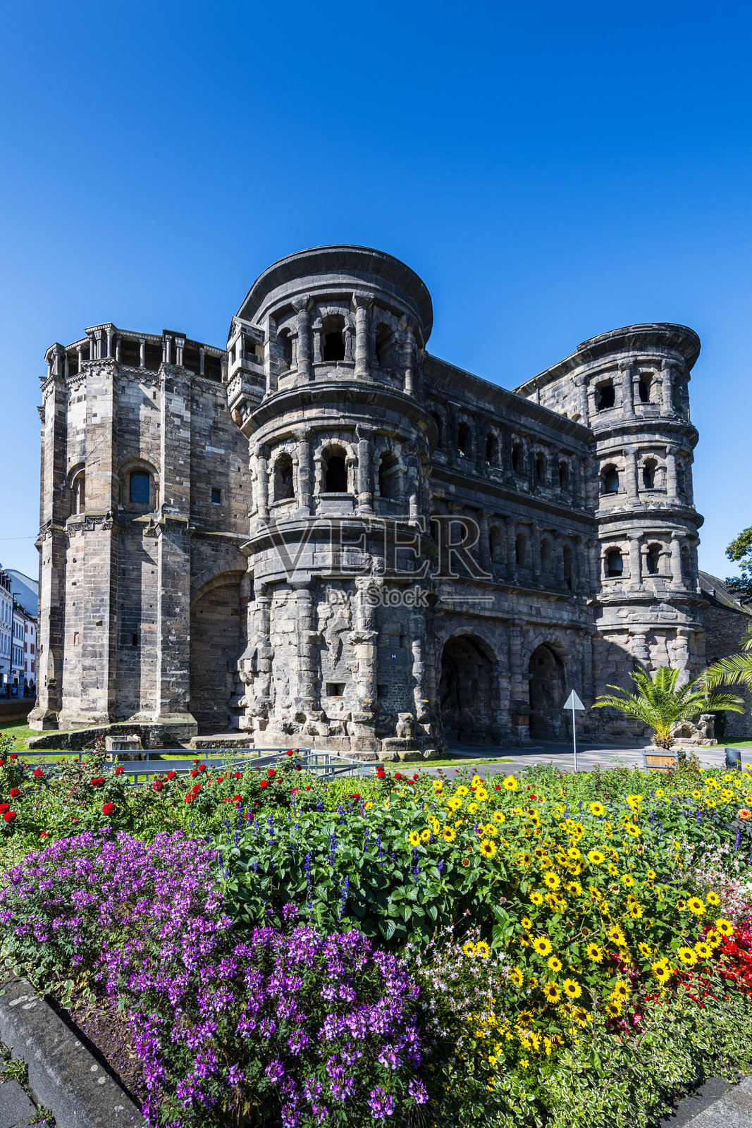 特里尔的黑门城门照片摄影图片