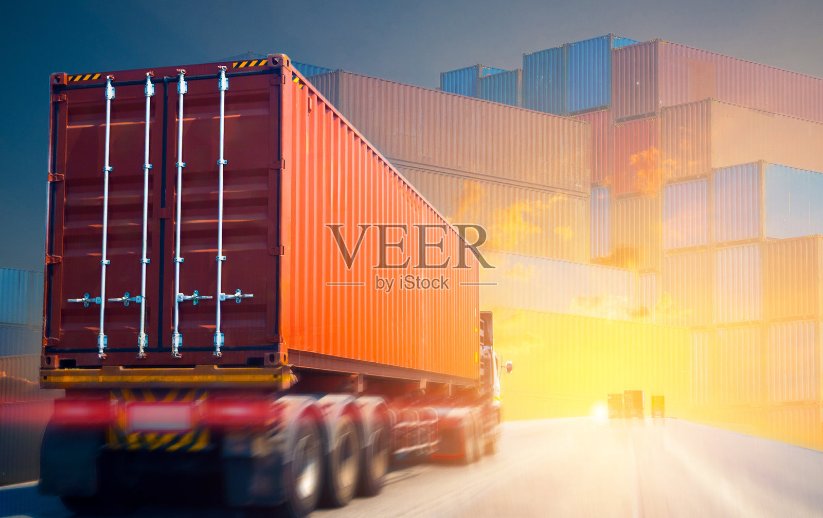 卡车物流和货运运输照片摄影图片