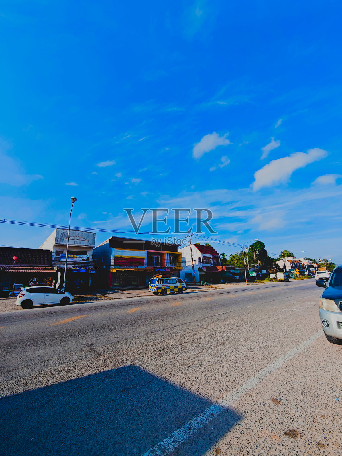 泰国甲米考华寺的金乌波索照片摄影图片