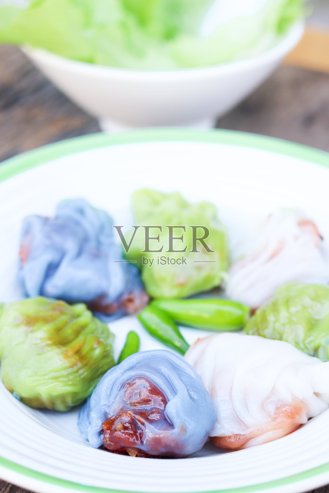 越南春卷街头小吃照片摄影图片