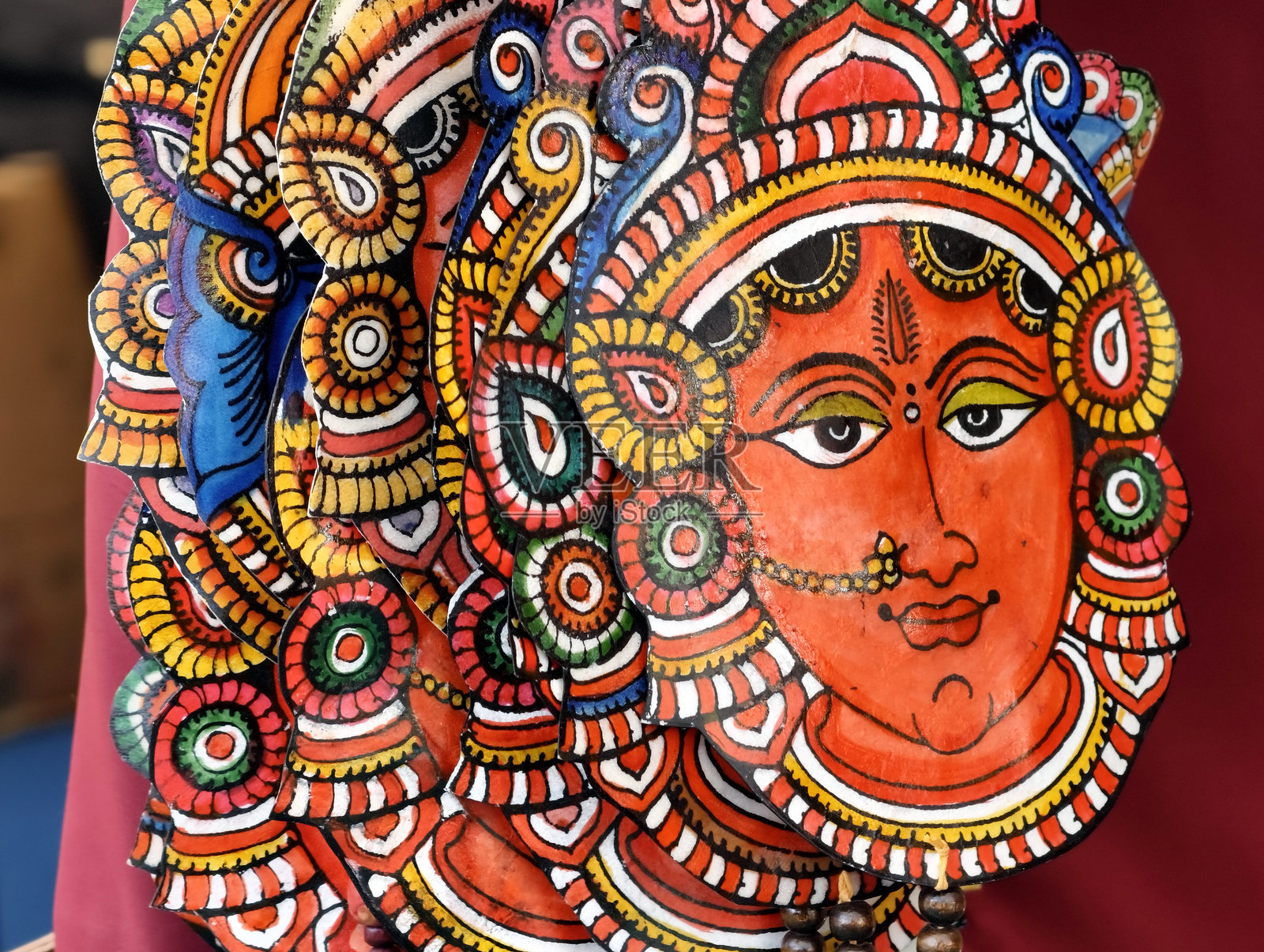 手工制品，瓦尔利画风的文件，印度传统古代部落艺术手绘。照片摄影图片