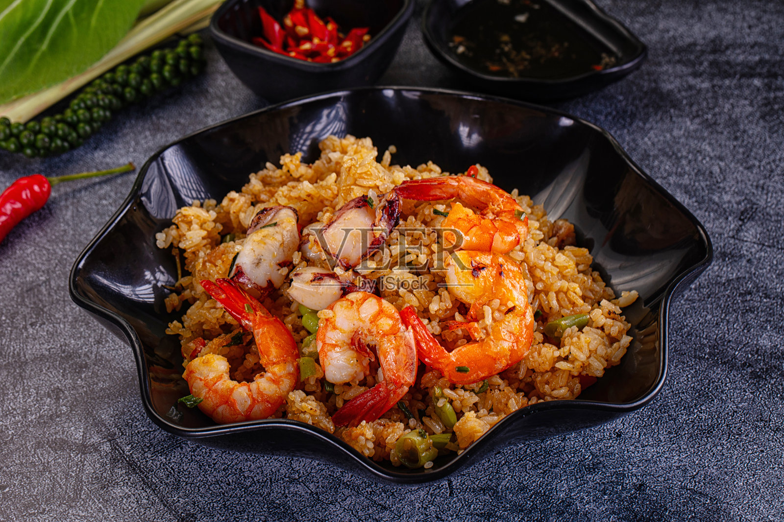 香炒海鲜饭照片摄影图片