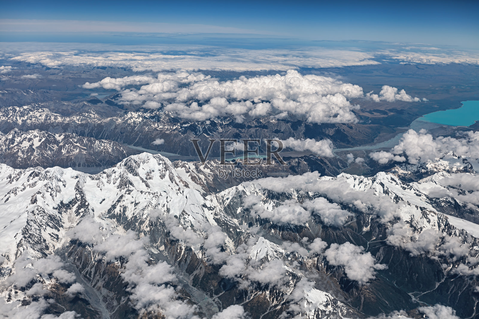 新西兰南阿尔卑斯山脉和库克山顶峰的鸟瞰图照片摄影图片